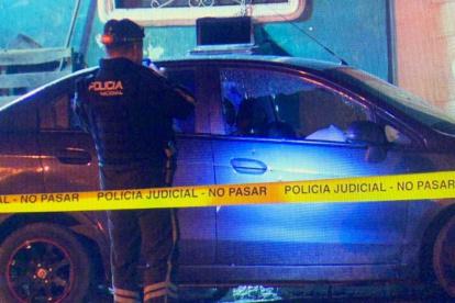 Una foto referencial de otro suceso ocurrido en julio de 2025 donde también hubo carros afectados por las balas.