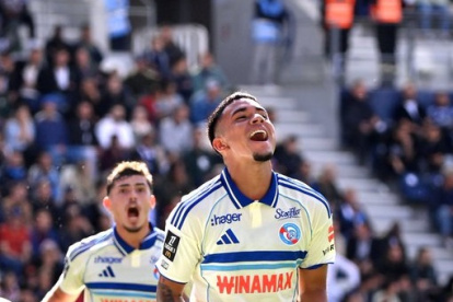 Al minuto 27, de cabeza, el ecuatoriano puso el primero de los 3 goles del Estrasburgo.