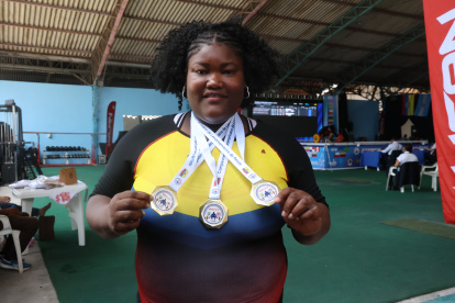 Lisseth Ayoví fue la mejor en los -86 kilogramos y se adjudicó tres medallas de oro con un total de 253 kilogramos levantados.