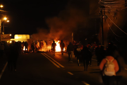 Bloqueo de vías en Ecuador por el paro nacional de septiembre 2025.