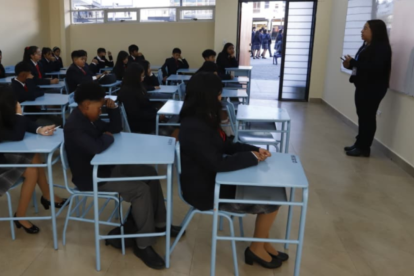 El ministerio de Educación suspendió las clases presenciales en 11 localidades del país.