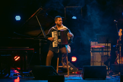 El pianista y compositor Daniel Pacheco fue uno de los artistas invitados al Ecuador Jazz 2025.