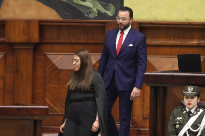 Gonzalo Albán fue censurado y destituido por la mayoría oficialista.