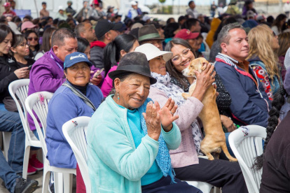 ¿Qué documentos se necesitan para registrar una solicitud de ahorro en el IESS?