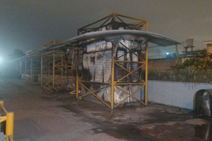 El incendio generó alarma en el suroeste de Guayaquil.