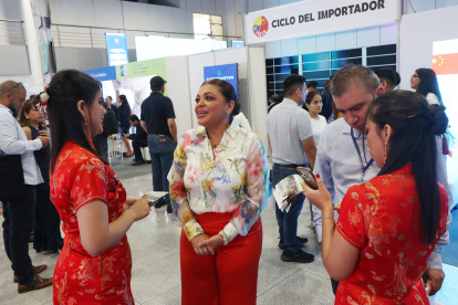 Magaly Caicedo, presidenta de la Cámara de Comercio Ecuatoriano-China, en ExpoChina 2025.