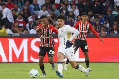 Liga de Quito se impuso 2-0 a Sao Paulo en el partido de ida.