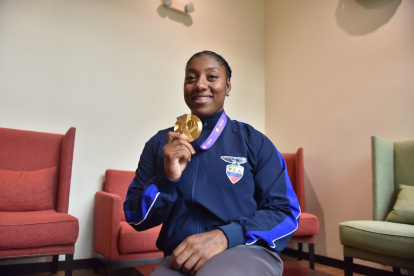 La atleta ecuatoriana Juleisy Angulo se convirtió en la primera mujer ecuatoriana campeona en un Mundial.