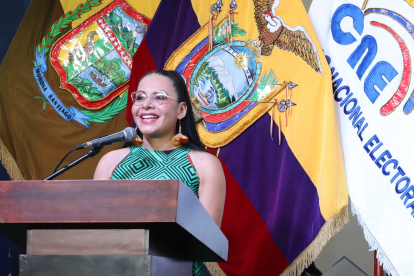 La presidenta del CNE habló sobre el proceso electoral del 16 de noviembre.