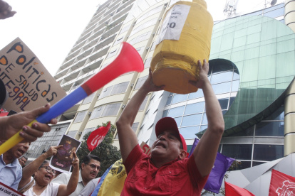 El martes 23 de septiembre hubo marchas en Guayaquil en contra de las medidas del Gobierno central.
