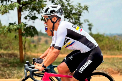 Richard Carapaz forma parte de los favoritos a ganar el Mundial de Ciclismo 2025.