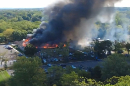 El atacante prendió en fuego la iglesia mormona.