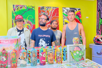 69 segundos ha tenido el honor de compartir escenario en estos 27 años de carrera musical con bandas como: NOFX, Satanic Surfers, Belvedere, Comeback Kid, Mad Caddies, Poison de Well, Straightline, Molotov, 2 Minutos, Mojiganga, Inyectores y más.