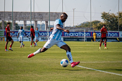 Miller Bolaños brilla con Guayaquil City en la Serie B de Ecuador.