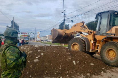 Las clases presenciales se suspendieron en seis distritos del Ministerio de Educación, en donde se han reportado cierres de vías.