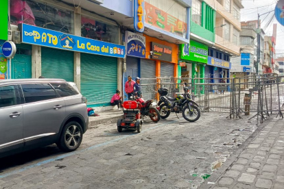 Vendedores del centro histórico reportan pérdidas por restricciones de acceso.