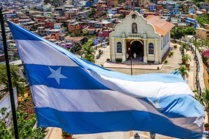 Guayaquil celebra 205 años de Independencia con fiestas.