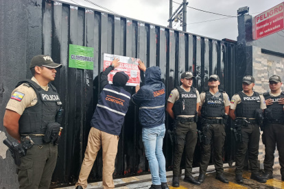 El 26 y 27 de septiembre de 2025, la AMC y la Intendencia cerraron 15 establecimientos de diversión nocturna.