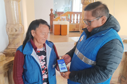 Las personas que se dedican al reciclaje en Cuenca impulsan el uso de una aplicación móvil para facilitar su trabajo.