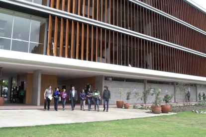 Las universidades se comprometen a poner a disposición de la sociedad sus capacidades institucionales para facilitar espacios de diálogo y aportar información