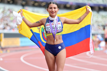 Paula Torres abrió la cosecha tricolor en el Mundial de Atletismo con un bronce en marcha.