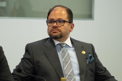 El ministro John Reimberg habló sobre la violencia durante las manifestaciones.