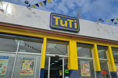 Tuti y Arcsa: La batalla legal que define el futuro de tres tiendas