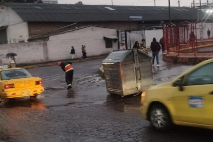 Los propietarios de vehículos deben tener en cuenta varias recomendaciones para proteger sus carros en caso de inundación.