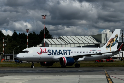 JetSMART inaugura su nueva ruta Quito–Buenos Aires vía Lima, con tres frecuencias semanales desde el 26 de octubre.