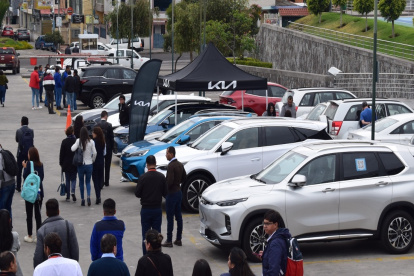 Los vehículos eléctricos e híbridos son los más demandados en Ecuador, según datos de la Aeade.