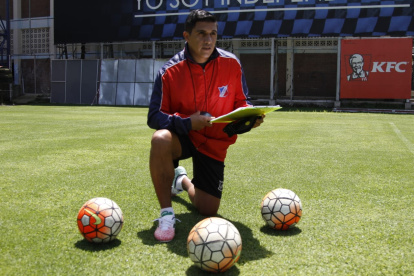 El exdelantero de Independiente del Valle dedica tiempo actualmente a la dirección técnica.
