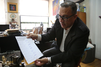 Néstor Marroquín tenía previsto entregar las firmas de la revovcatoria en el CNE.