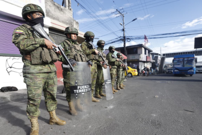 El estado de excepción se extendió a 10 provincias.