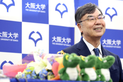 Shimon Sakaguchi, inmunólogo y  profesor de la Universidad de Osaka, asiste a una conferencia de prensa después de ganar el Premio Nobel de Medicina 2025.