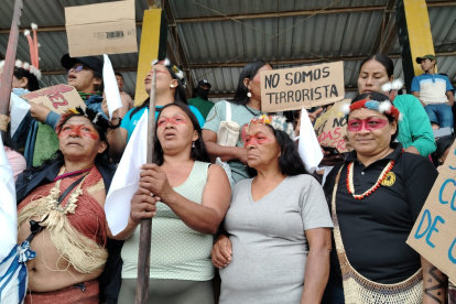 Este lunes 6 de octubre de 2025, los movimientos indígenas de Pastaza convocaron a una marcha pacífica, en el marco del paro indefinido.