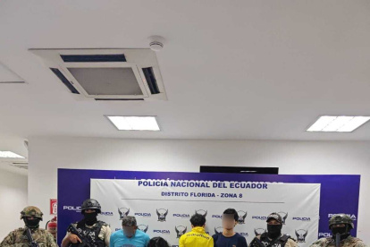 El operativo se desarrolló tras detectar a varios individuos con actitud sospechosa que intentaron huir al notar la presencia militar.