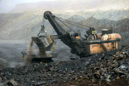 Investigación. El carbón supone el 45 % de todas las emisiones de dióxido de carbono, según estudio.