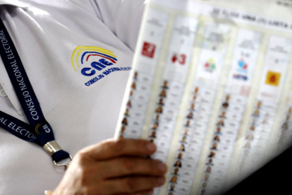 El CNE incluyó la nueva pregunta sobre la reducción del número de asambleístas.