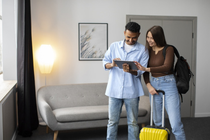 Los prestadores de servicios deberán emitir facturas electrónicas con el 8 % de IVA durante las fechas establecidas.