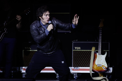 El presidente de Argentina, Javier Milei, habla durante un evento este lunes, en Buenos Aires (Argentina).