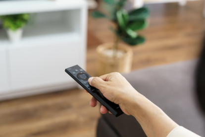 El cese de servicios piratas como Magis TV impulsa la adopción de plataformas gratuitas como Pluto TV, Vix y YouTube, que garantizan la seguridad digital de los usuarios.