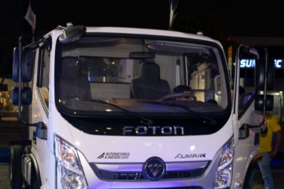 La van Toano HR de Foton, es ideal para el transporte de pasajeros seguro y cómodo.