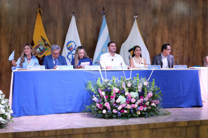 El Pleno del CPCCS sesionó el 8 de octubre de 2025 en Guayaquil, por sus fiestas de independencia.