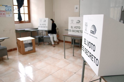 El CNE designó a más de 292 mil ciudadanos como miembros de mesa para las elecciones del 16 de noviembre