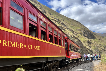 Viajes. Alausí no solo está afectada por el paro, también por daños de las vías para llegar y pasear en tren.