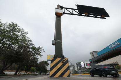 Un recorrido por varias avenidas de Guayaquil basta para comprobar que los paneles digitales carecen de utilidad y no ofrecen información sobre el tránsito.