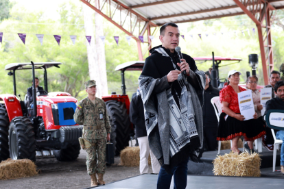 El 8 de octubre del 2025, el presidente Daniel Noboa entregó "beneficios" de programas del Ministerio de Agricultura.