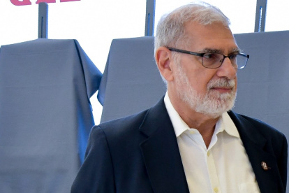 Alberto Dahik fue vicepresidente de la República en el gobierno de Sixto Durán Ballén.