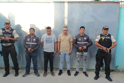 Policía decomisó 237 kilogramos de clorhidrato de cocaína durante el operativo "Centinela 53", ejecutado en el sector de San Mateo.