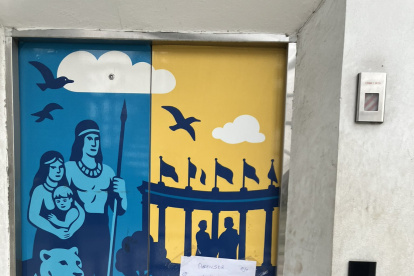 Ascensor del paso peatonal de Portal al Sol vuelve a dañarse en menos de un año.